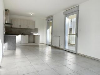  Appartement à louer 3 pièces 61 m²