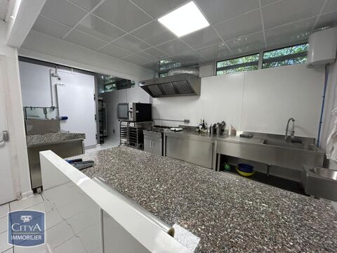   Location / Local Commercial - 140 m² 