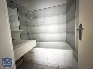  Appartement à louer 2 pièces 50 m²