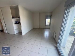  Appartement � louer 3 pi�ces 73 m� Tours