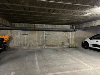  Parking / Garage à vendre 