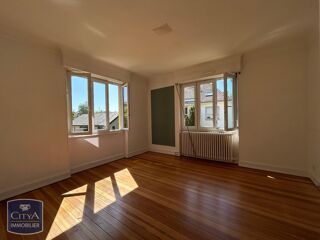  Appartement à louer 3 pièces 80 m²