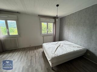  Appartement à louer 5 pièces 15 m²