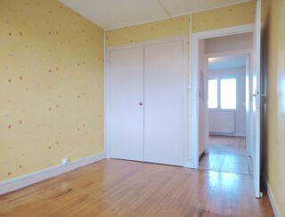  Appartement  vendre 4 pices 77 m