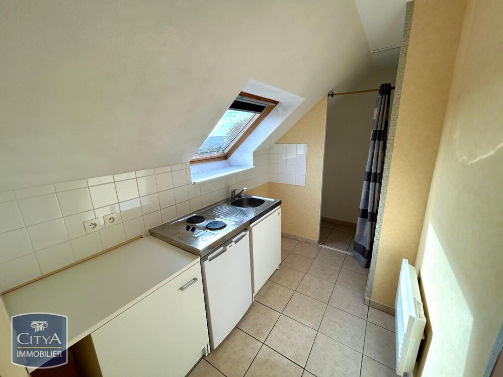 À LOUER : Charmant appartement T1 situé à Cherbourg, dan....