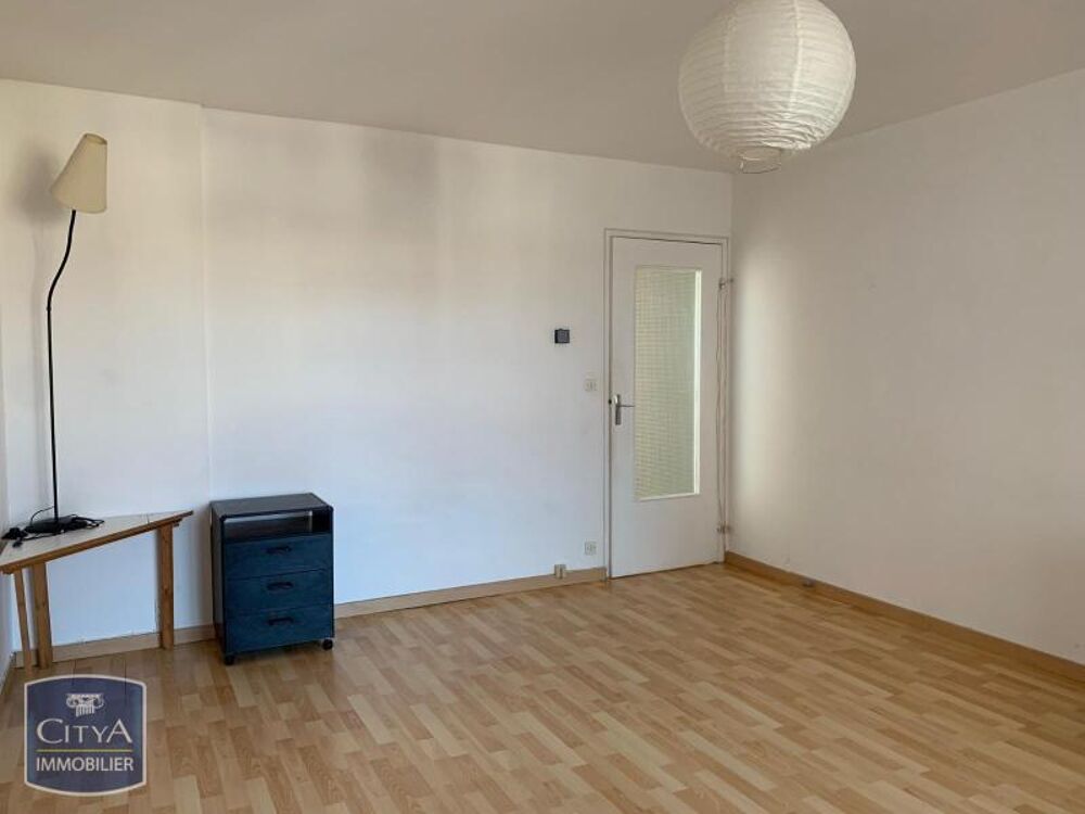 Appartement T1 bis rue de l'imprimerie à vichy. Cet appa....
