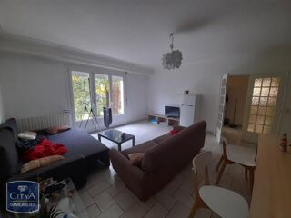  Maison à louer 6 pièces 173 m²