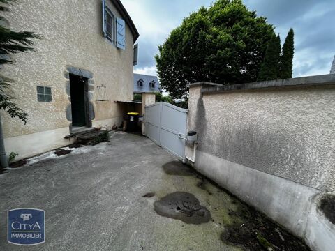  Maison  louer 6 pices 261 m
