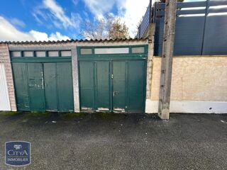  Parking / Garage à louer 