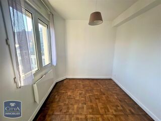 Appartement à louer 2 pièces 33 m²