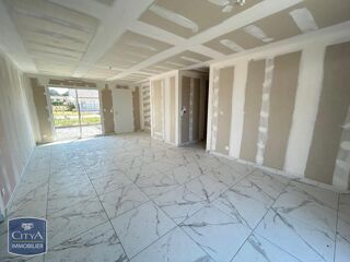  Maison à louer 4 pièces 83 m²