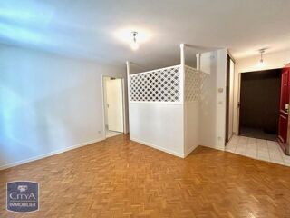  Appartement à louer 1 pièce 37 m²