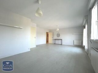  Appartement à louer 3 pièces 84 m²