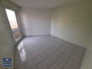  Appartement à louer 4 pièces 85 m²