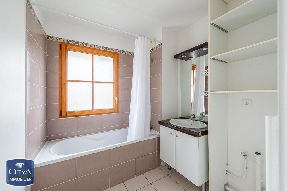location Appartement - 3 pièce(s) - 66 m² Valenciennes (59300)