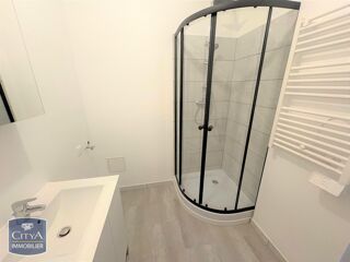  Appartement à louer 1 pièce 28 m²