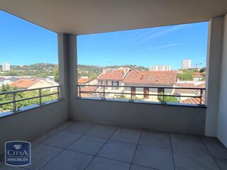  Appartement à louer 3 pièces 59 m²
