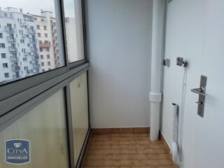  Appartement à louer 4 pièces 68 m²