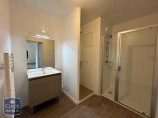 Appartement à louer 3 pièces 62 m²