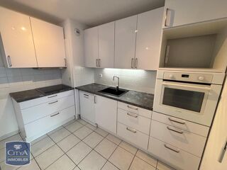  Appartement à louer 3 pièces 64 m²