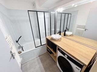  Appartement à louer 3 pièces 57 m²
