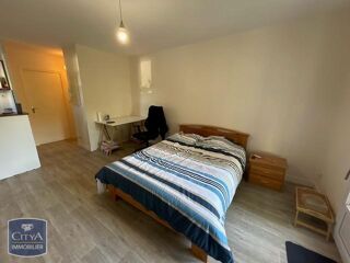  Appartement à louer 1 pièce 25 m²