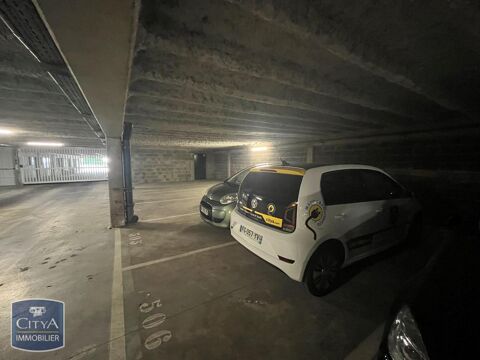  Parking / Garage � louer 