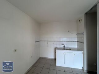  Appartement à louer 3 pièces 76 m²
