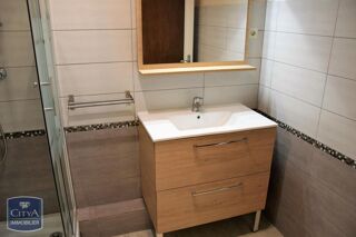  Appartement à louer 3 pièces 66 m²
