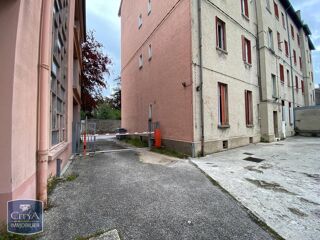  Parking / Garage à louer 