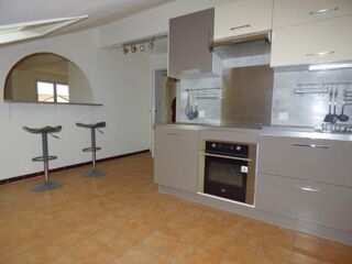  Appartement à louer 2 pièces 60 m²