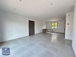  Maison à louer 3 pièces 81 m²