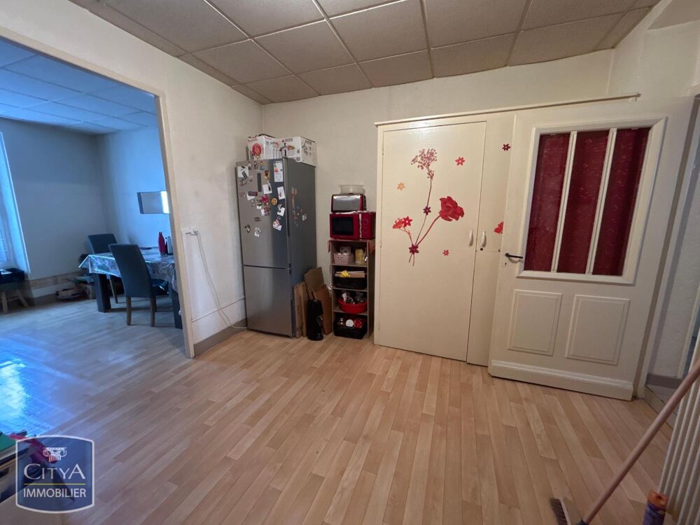 À LOUER : Appartement T3 à OYONNAX, situé dans un quarti....