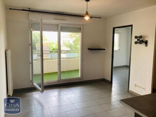  Appartement à louer 2 pièces 38 m²