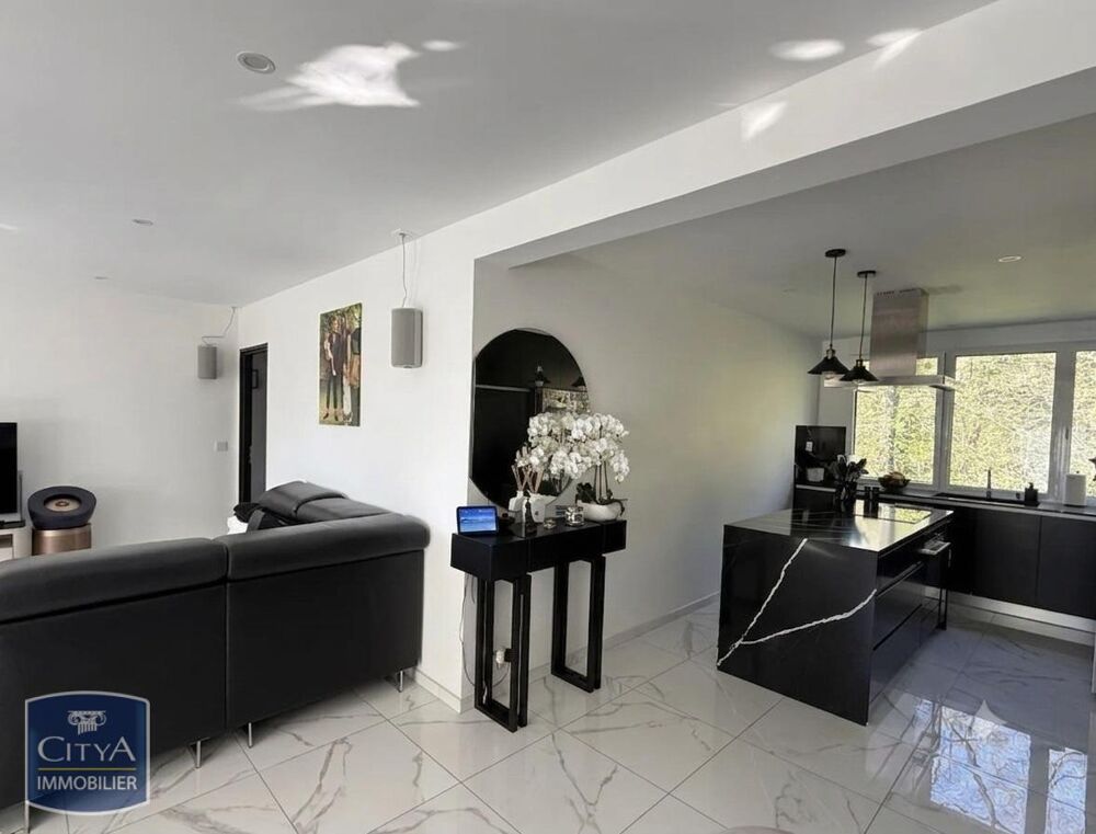 location Appartement - 3 pièce(s) - 96 m² Étiolles (91450)