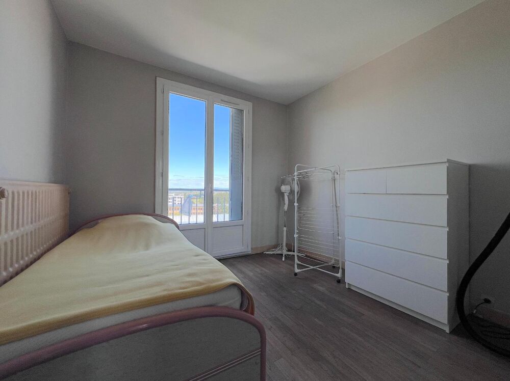 vente Appartement - 4 pièce(s) - 65 m² Décines-Charpieu (69150)