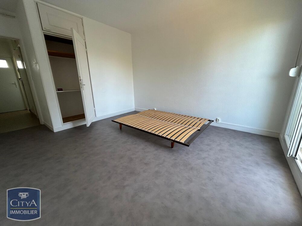 À LOUER : Appartement studio situé à Alençon, dans le co....