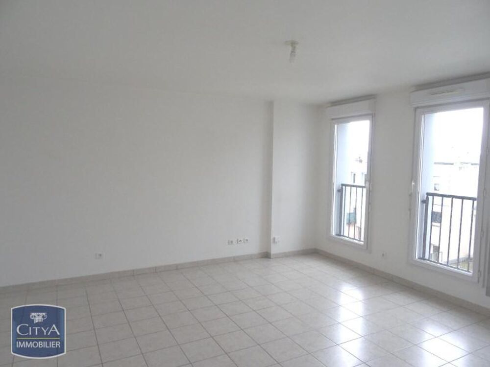 location Appartement - 3 pièce(s) - 65 m² Saint-Quentin (02100)