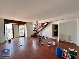  Appartement à louer 4 pièces 107 m²