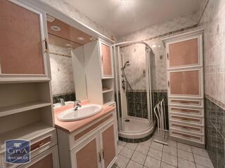  Appartement à louer 4 pièces 97 m²