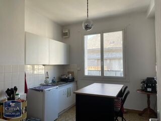  Appartement à louer 2 pièces 72 m²