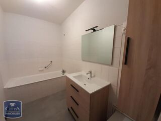  Appartement à louer 3 pièces 67 m²