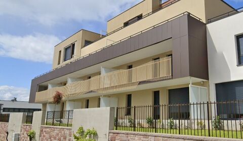  Parking / Garage  louer 10 m