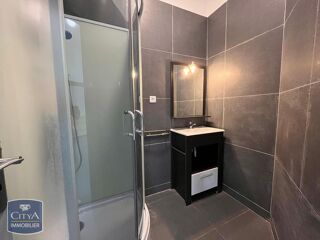  Appartement à louer 1 pièce 28 m²