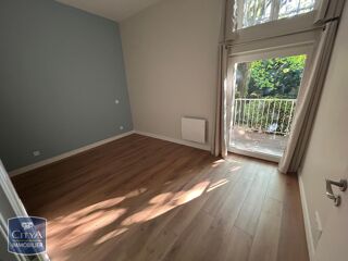  Appartement à louer 3 pièces 82 m²