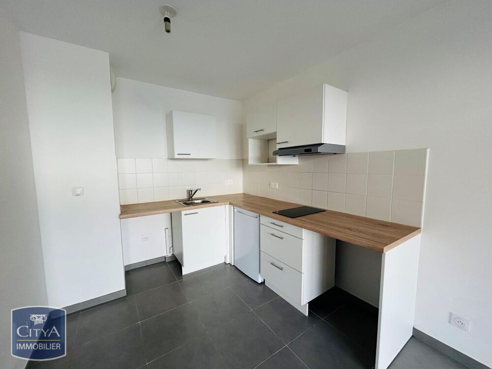 location Appartement - 2 pièce(s) - 39 m² Bormes-les-Mimosas (83230)