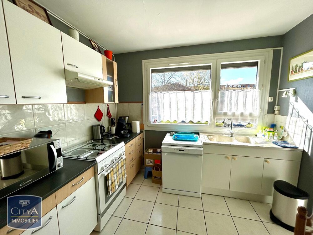 location Appartement - 4 pièce(s) - 77 m² Bourg-en-Bresse (01000)