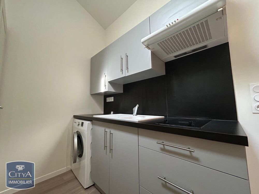 À LOUER : Appartement T2 situé à Niort. Ce bien immobili....