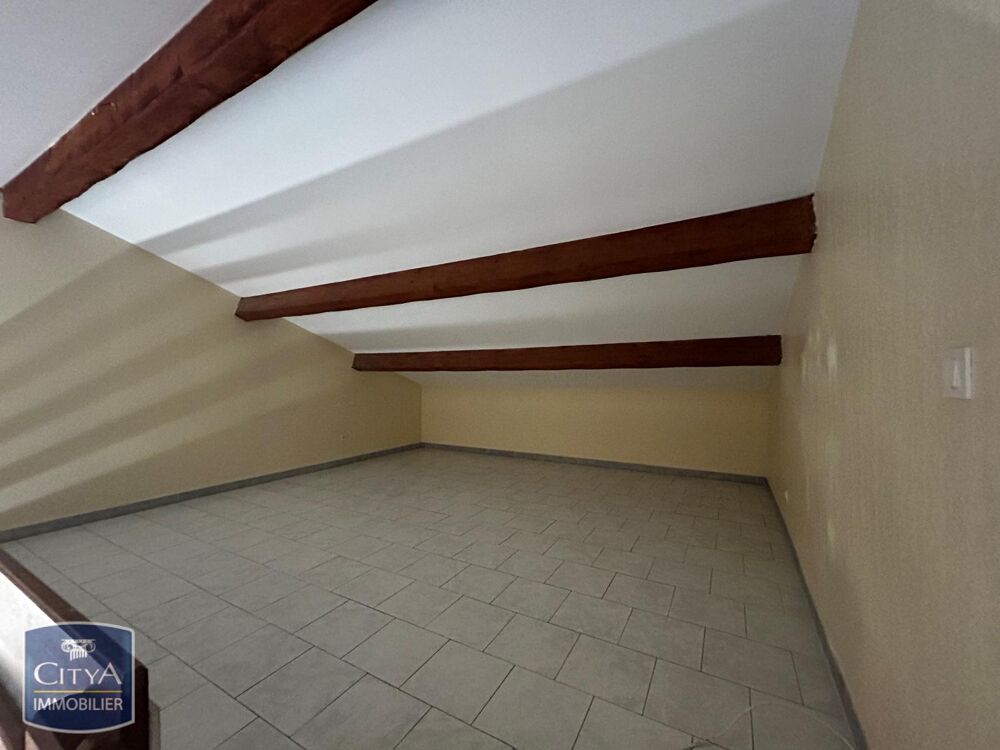 location Appartement - 2 pièce(s) - 49 m² Saint-Mitre-les-Remparts (13920)