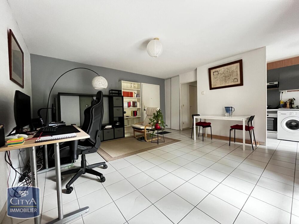 location Appartement - 2 pièce(s) - 57 m² Vierzon (18100)